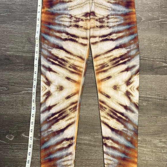 Niyama Sol matching yoga set - Picture 2 of 3